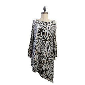 Chico's Size M Medium (1) Travelers Cut Out Sleeve Animal Print Top Slinky